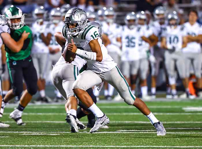 De La Salle vs St Mary's October 7, 2022 Photo-Ralph Thompson29